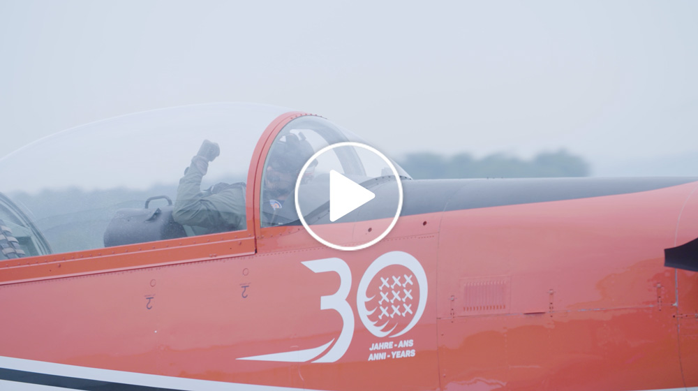 スイス空軍PC-7チーム30周年記念モデル